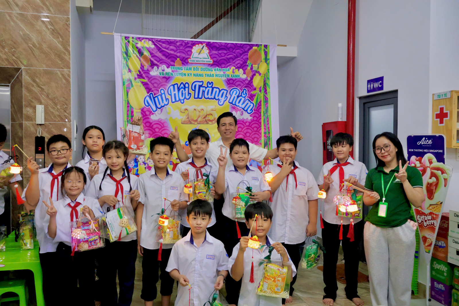 VUI HỘI TRĂNG RẰM