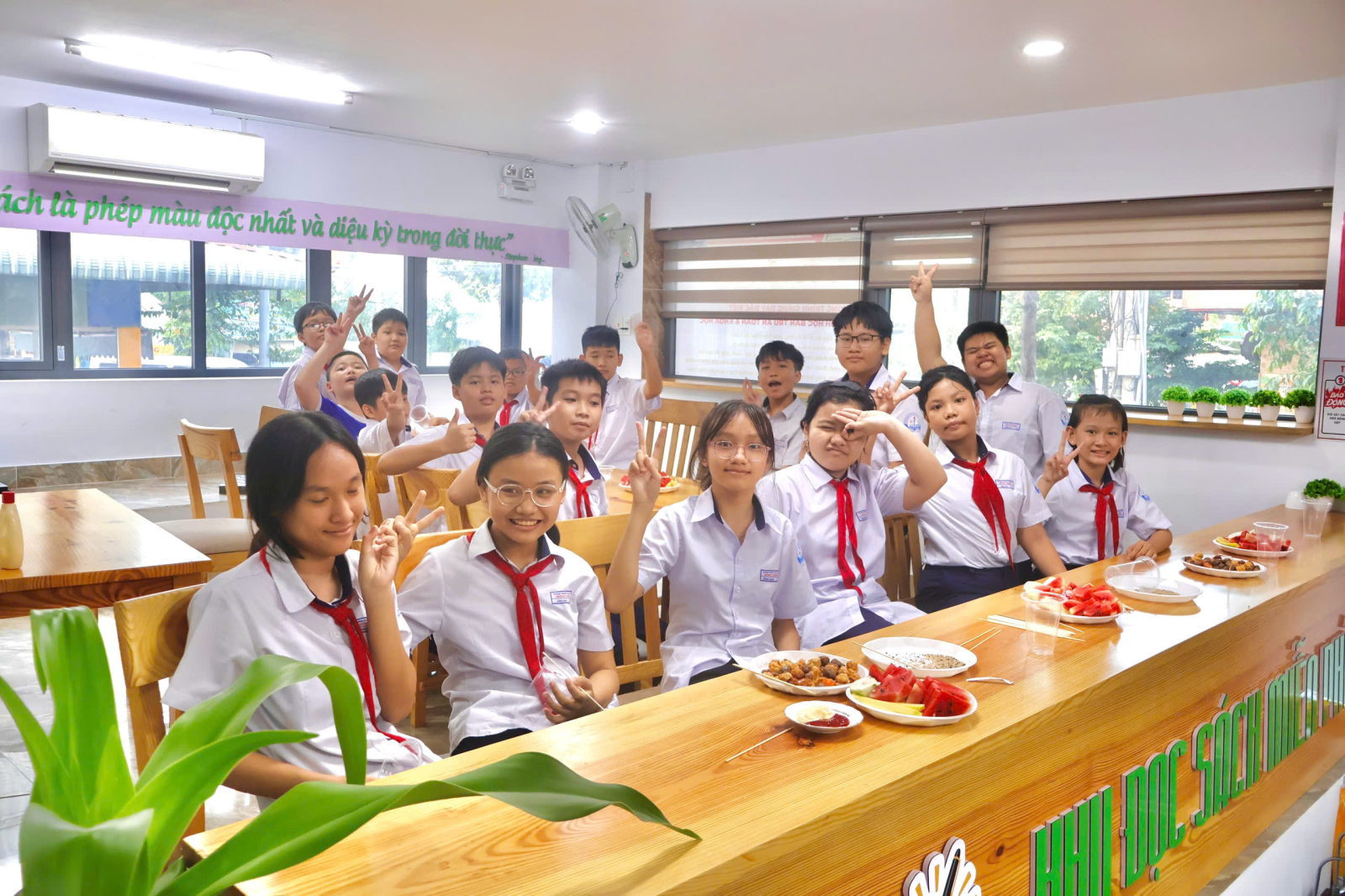 VUI HỘI TRĂNG RẰM